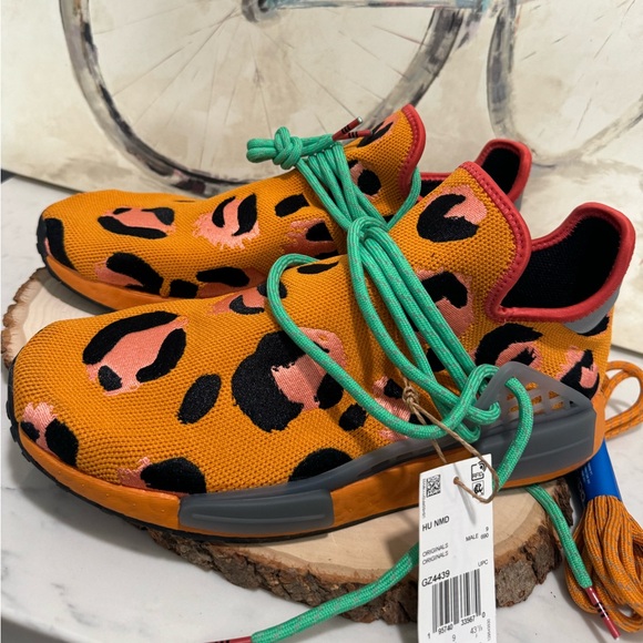 ADIDAS Pharrell NMD Hu animal print sneakers ☀️ - Picture 5 of 11